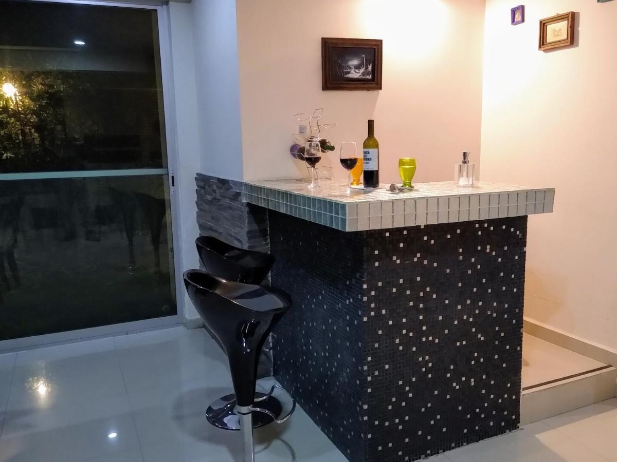 Habitacion Matrimonial Con Cama Y Sofa Para Cuatro Personas Tlaxcalancingo Esterno foto