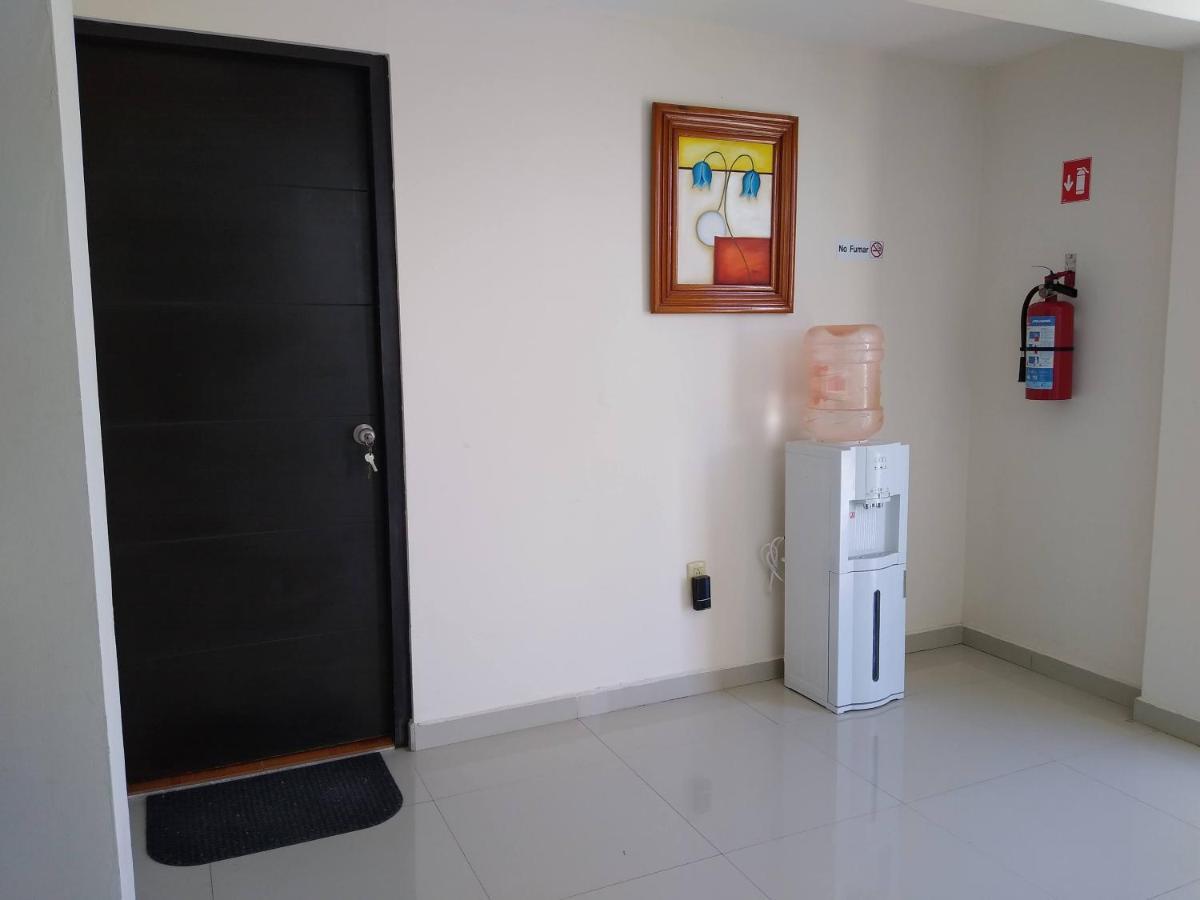 Habitacion Matrimonial Con Cama Y Sofa Para Cuatro Personas Tlaxcalancingo Esterno foto